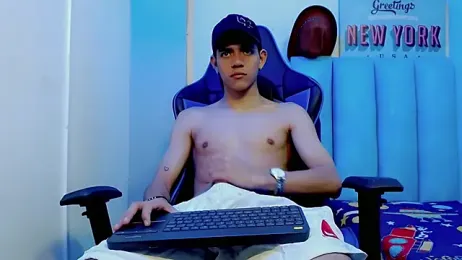 Mike_Cr webcam stripchat model stream image