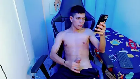Mike_Cr webcam model stream image