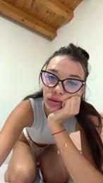 Elisaxx webcam cam4 model stream image