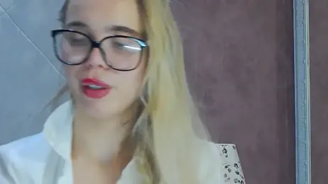 TessaStarr webcam model stream image