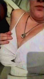 Justkrys webcam model stream image