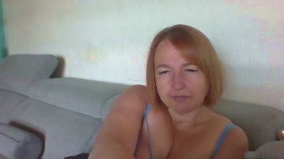 SandElle webcam model stream image
