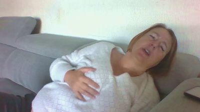 SandElle webcam cam4 model stream image
