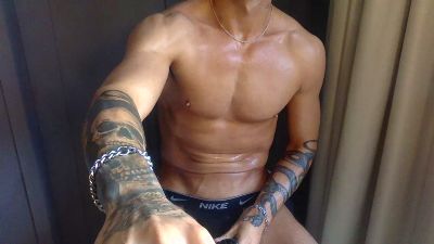 tylerjamesxxx webcam model stream image