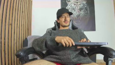 DimitriDeluxe webcam model stream image