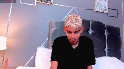 Room_69x webcam model stream image