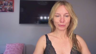 RachelDoll webcam model stream image