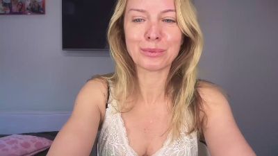 RachelDoll webcam model stream image