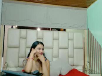 vikitomson webcam model stream image