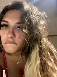 Chicagobabe webcam model stream image