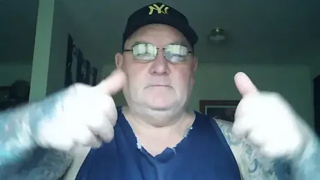 BLUEYEDBEAR69 webcam model stream image
