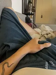 curvedlongdick webcam stripchat model stream image