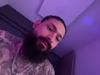 queenryan webcam model stream image