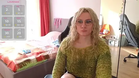 Lori_Myaf webcam model stream image