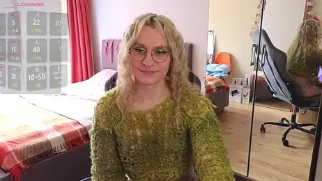 Lori_Myaf webcam model stream image