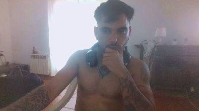 ErikTattoo webcam model stream image
