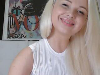 Sexy Mela webcam model stream image