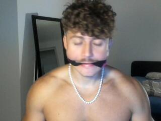 Noah Sandler webcam model stream image