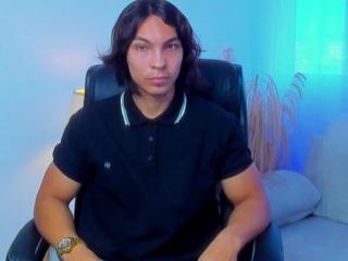 Eliot Hanma webcam model stream image