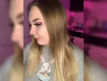 Greeenfriends6969 webcam bongacams model stream image