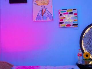 Ashly Bell webcam model stream image