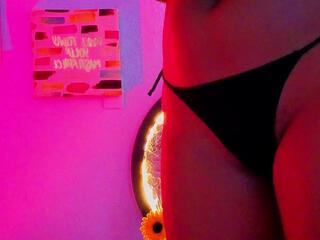 Ashly Bell webcam model stream image