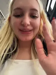 Milkyy_wway webcam model stream image