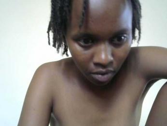 FREAKYSHIL webcam model stream image