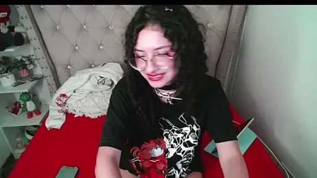 CherieCurl webcam model stream image