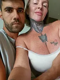 TravelMommyBlair webcam model stream image