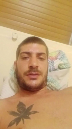 Gargabta webcam model stream image