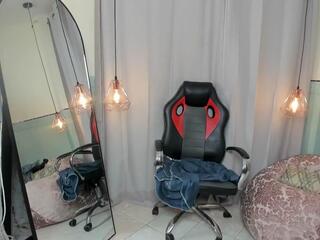 Martina Luv webcam model stream image