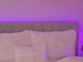 Jenny Wonders webcam model stream image
