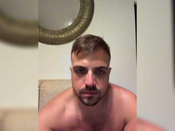 BlondeandtheBeast webcam model stream image