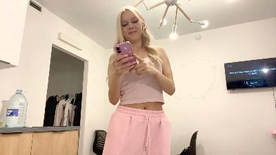LindaLanda webcam model stream image