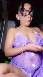 queenny1 webcam model stream image