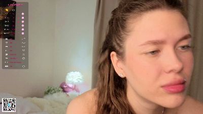 NoreenChing webcam model stream image