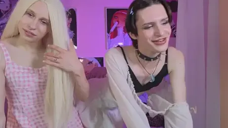madi_snow webcam model stream image