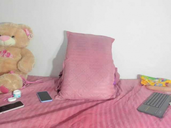 Arantza-Hill webcam model stream image
