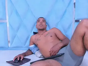 DaylesAndHarry webcam model stream image