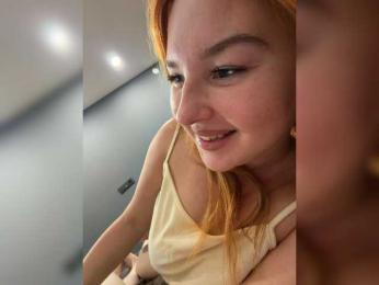 delyannicole webcam bongacams model stream image