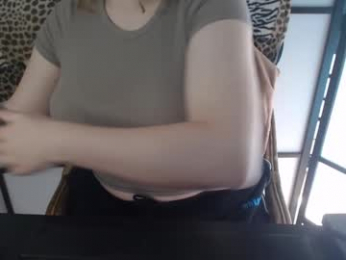 lunoviaxl webcam model stream image