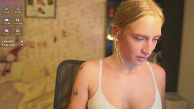 Nicolette__Shea webcam model stream image