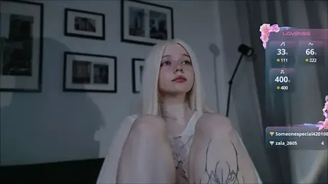 mili_coy webcam model stream image