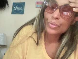 loveyoursoul4uitsdeep webcam model stream image