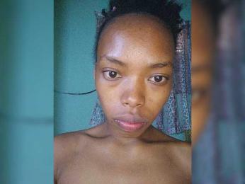 Isabellah webcam model stream image