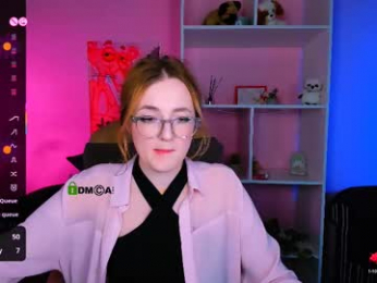 luna_berryy webcam model stream image