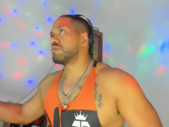 dimitry_muscle webcam model stream image