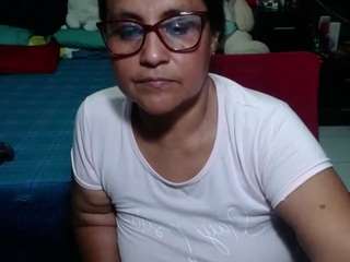 samy-mature webcam model stream image
