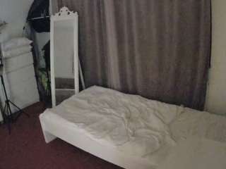 voyeurcam-julmodels-reallife-3 webcam camsoda model stream image